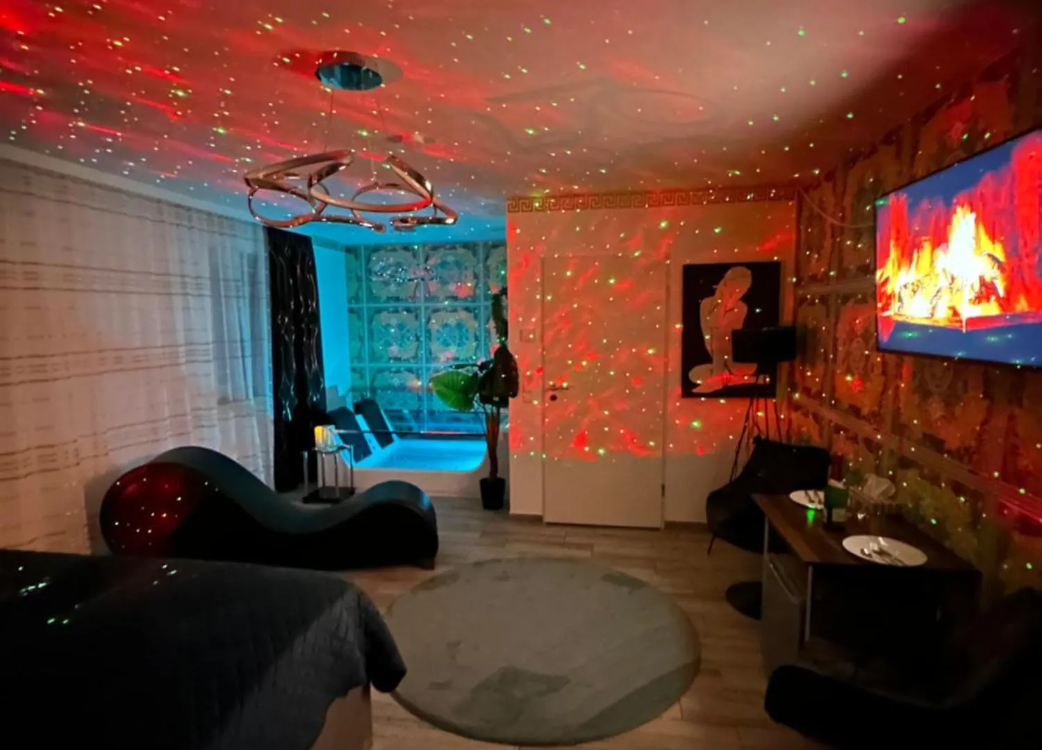 Luxury Love Room Spa Whirlpool Jacuzzi Nuremberg 0*,